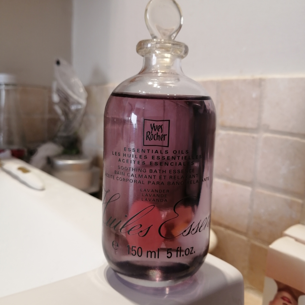 Yves Rocher Lavender Bath Essential Oil
